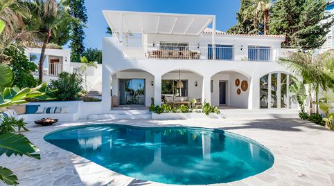 Villa Independiente en venta en Nueva Andalucía