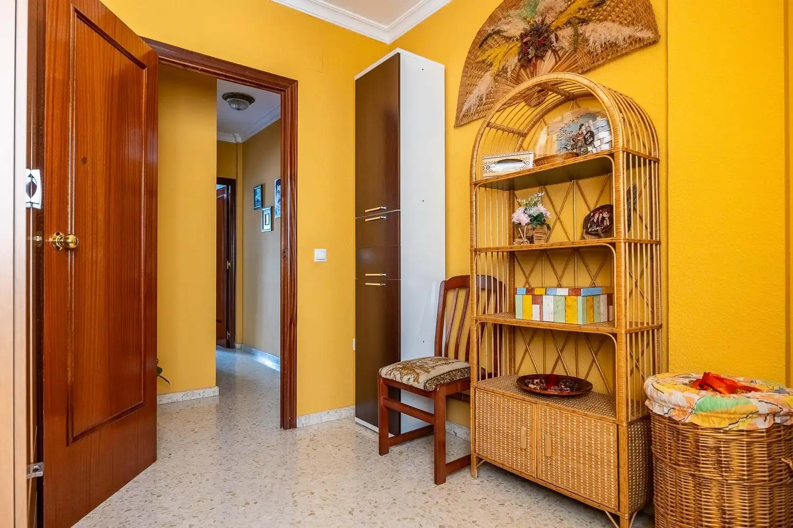 Flat for sale in Dos Hermanas  with Air Conditioner, Terrace and Balcony