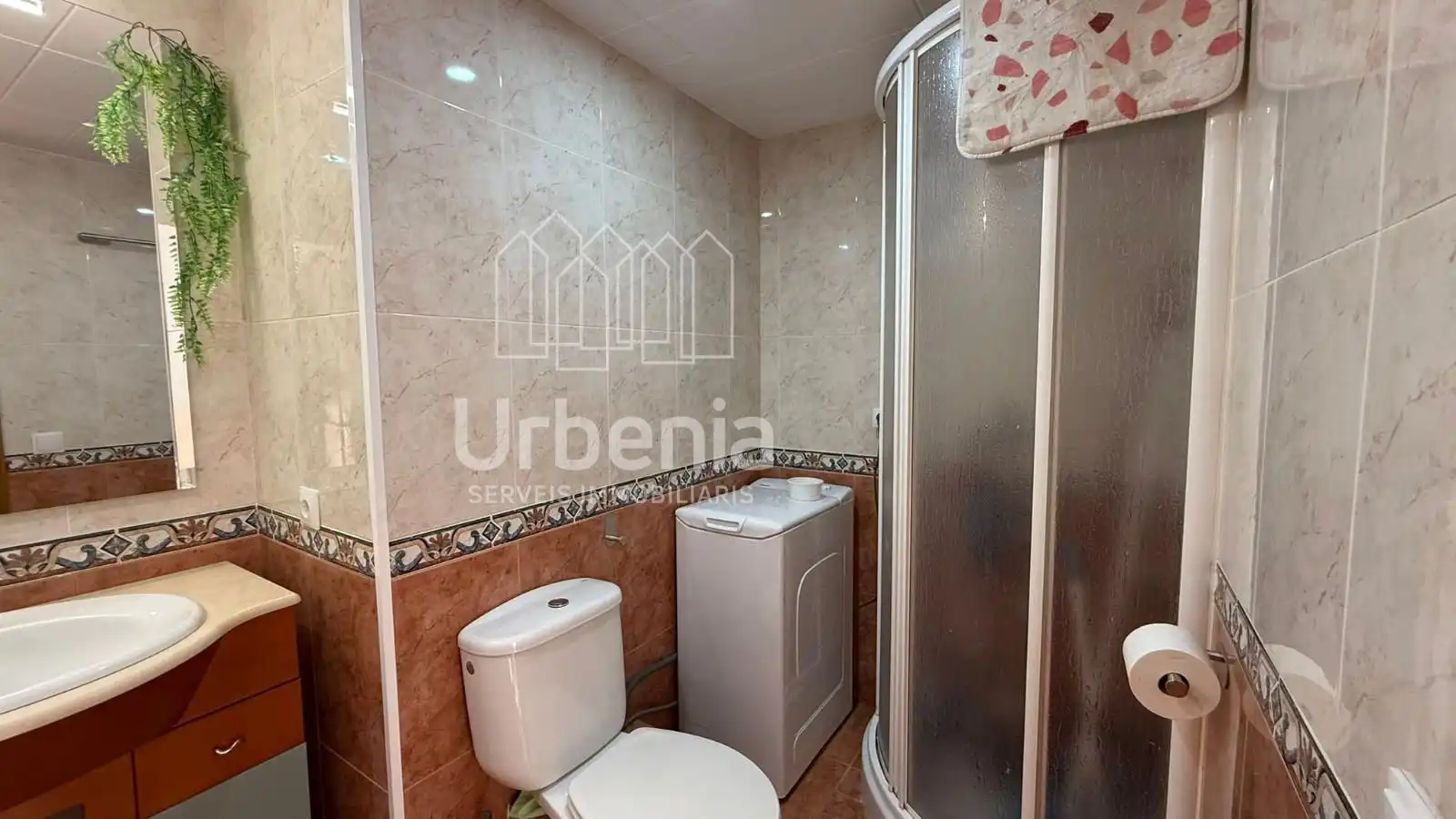 Badezimmer von Wohnung zum Verkauf in Malgrat de Mar mit Klimaanlage, Heizung und Terrasse