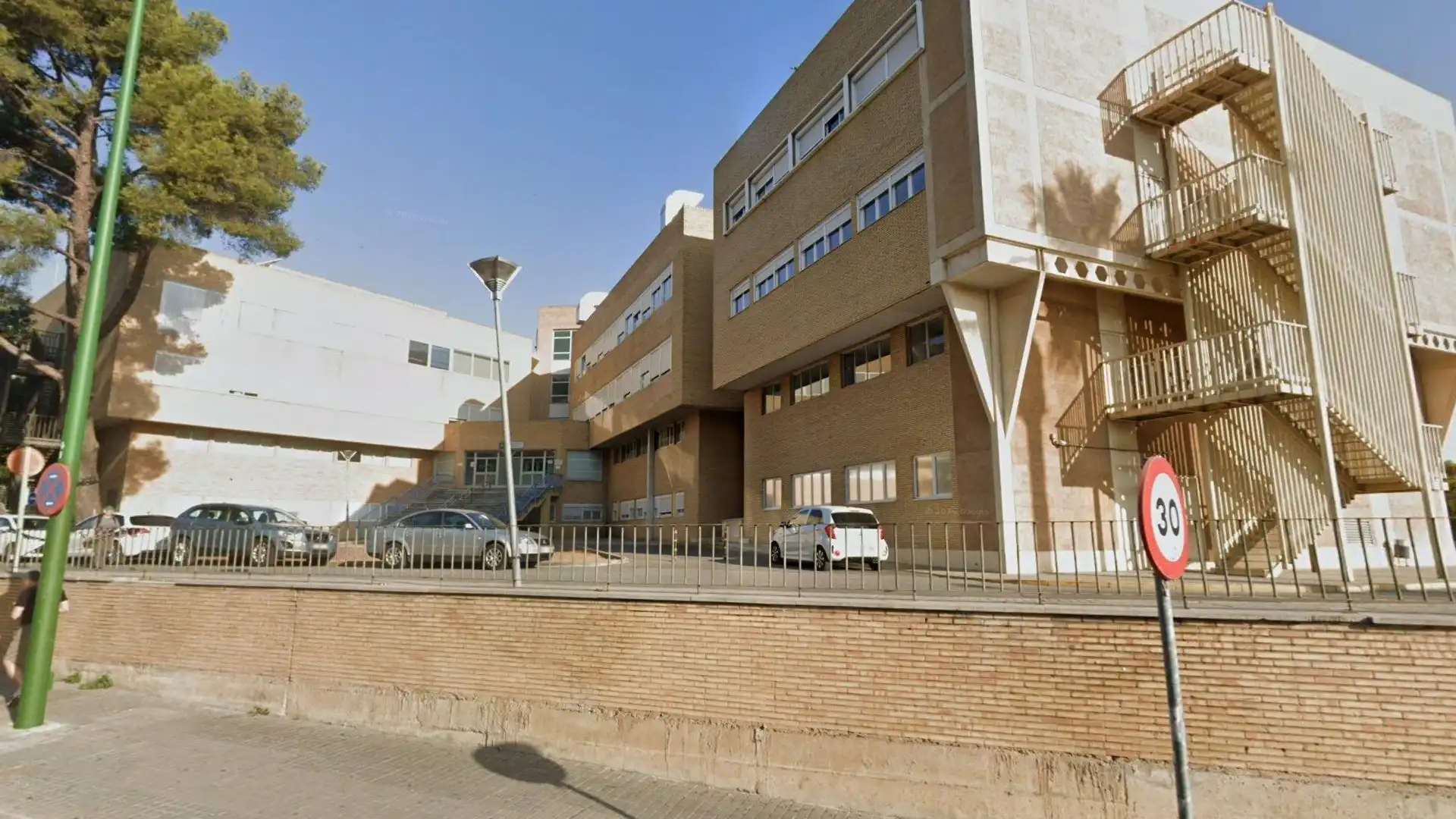 Vista exterior de Planta baixa en venda en Sevilla