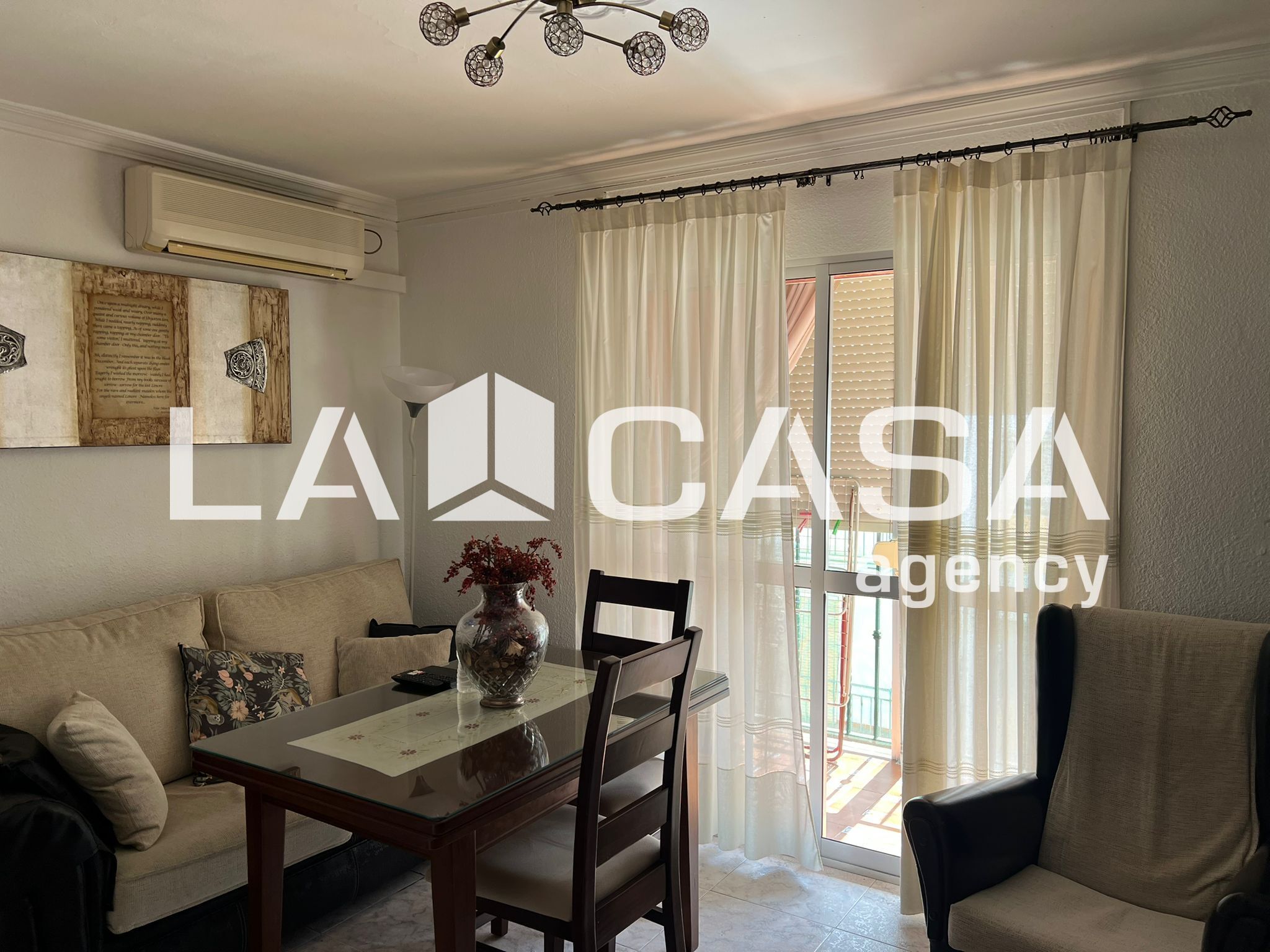 Sala de estar de Piso en venta en Dos Hermanas con Terraza