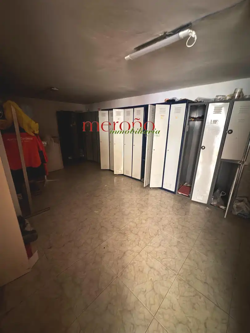 Industrial buildings for rent in Crevillent