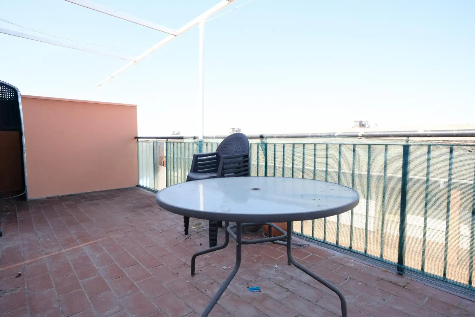 Terrasse von Dachboden zum Verkauf in Pilas mit Klimaanlage und Terrasse
