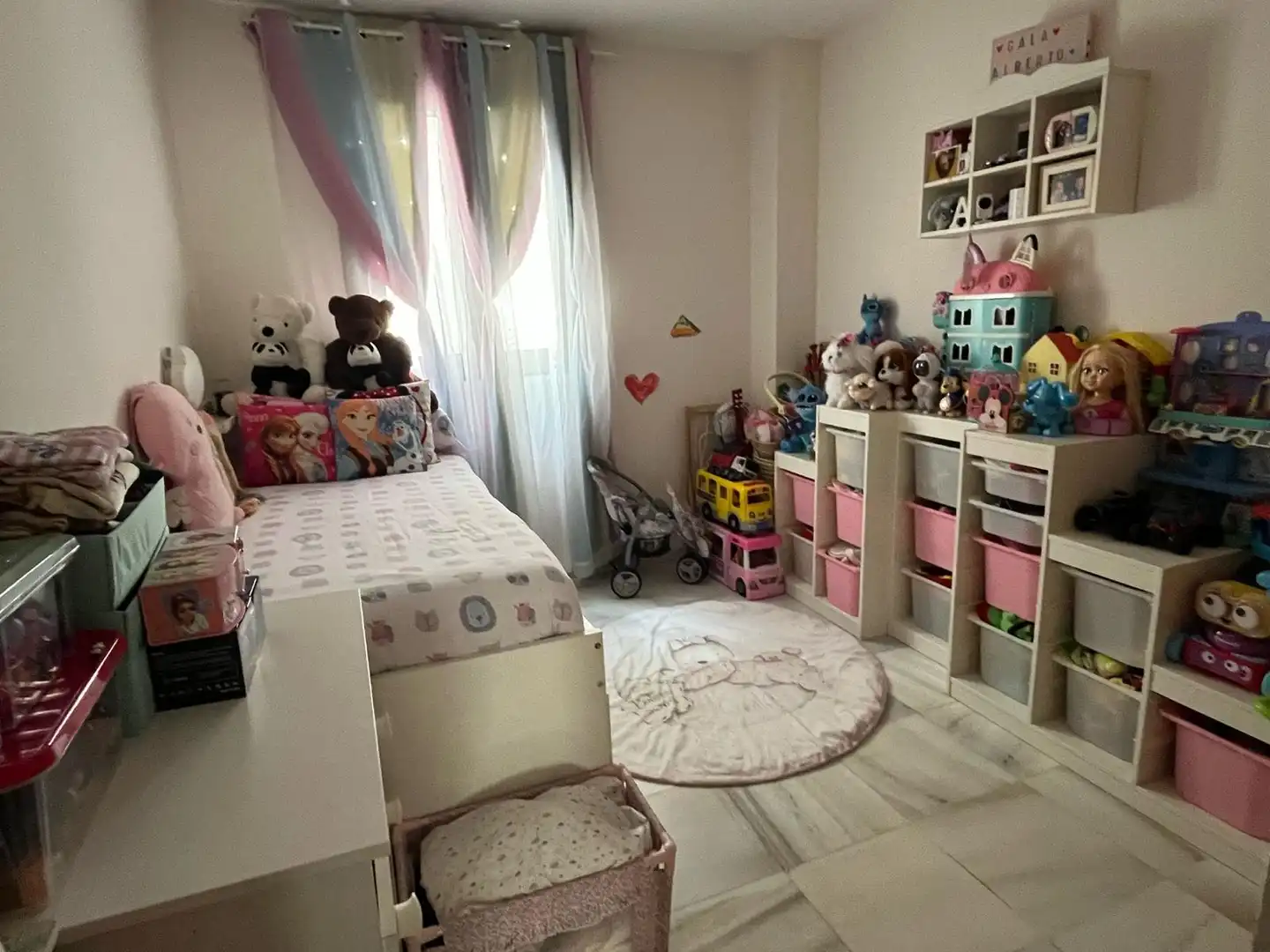 Habitación de Piso en venta en  Ceuta Capital con Horno y Lavadora