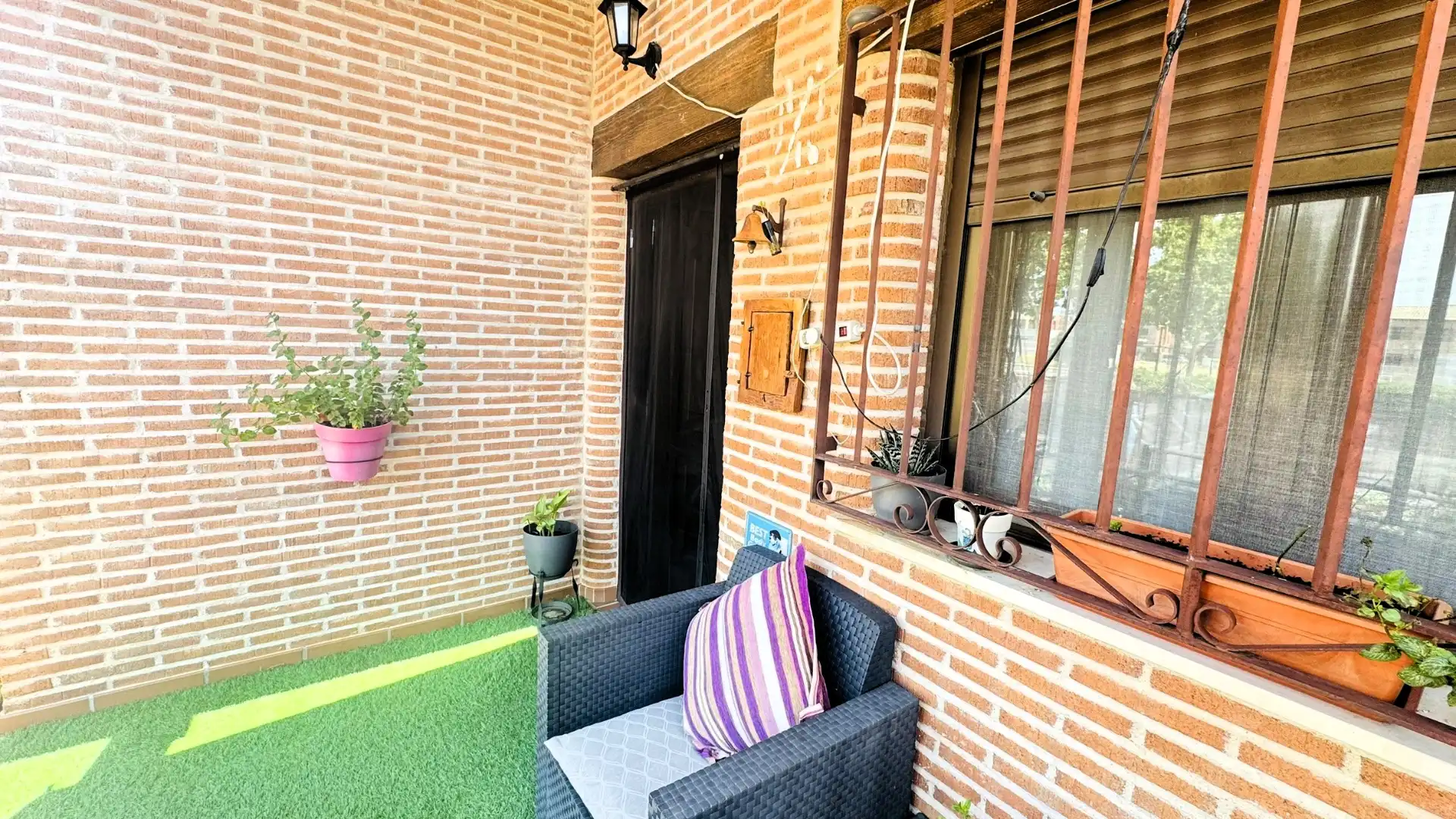 Terrassa de Casa o xalet en venda en Cedillo del Condado amb Aire condicionat, Calefacció i Jardí privat