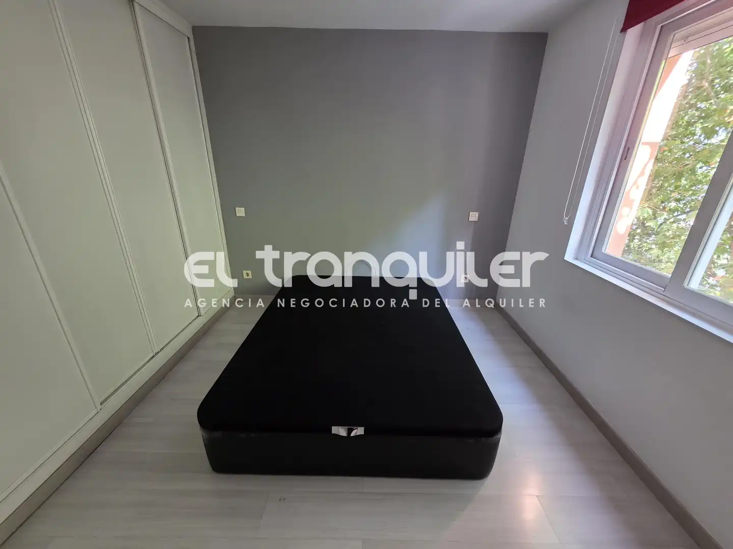 Bedroom of Flat for rent in Madrid  with Air Conditioner, Furnished and Washing machine