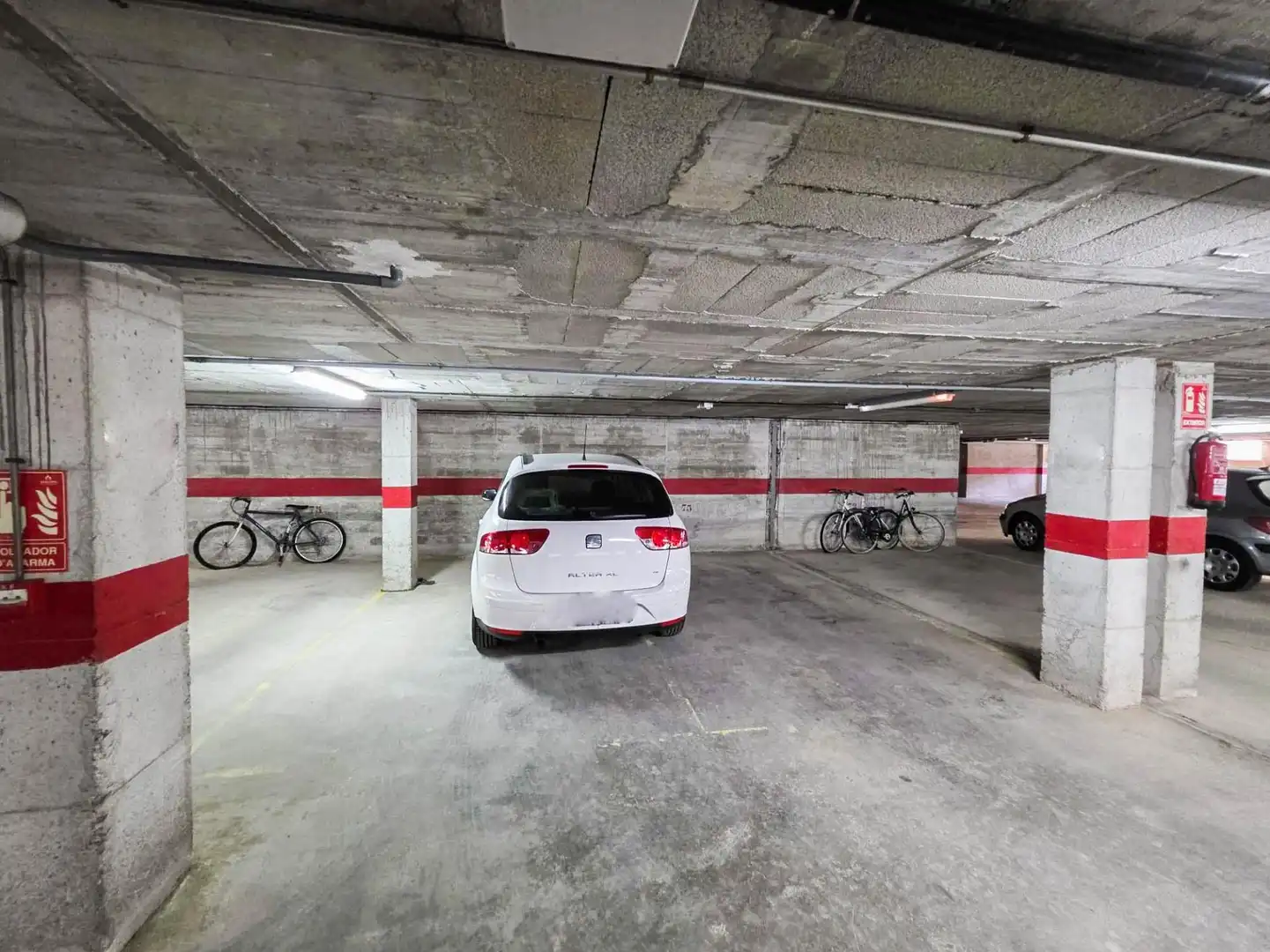 Parking de Planta baja en venta en Cunit con Amueblado y Piscina comunitaria
