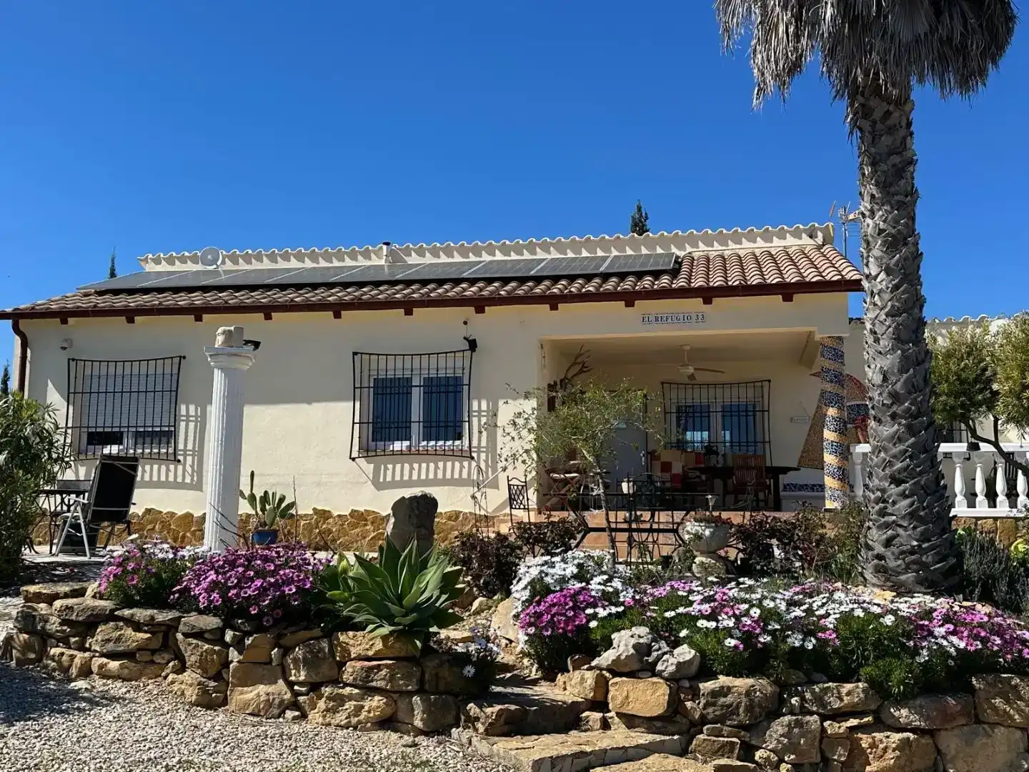 Außenansicht von Country house zum Verkauf in San Jorge / Sant Jordi mit Klimaanlage und Schwimmbad