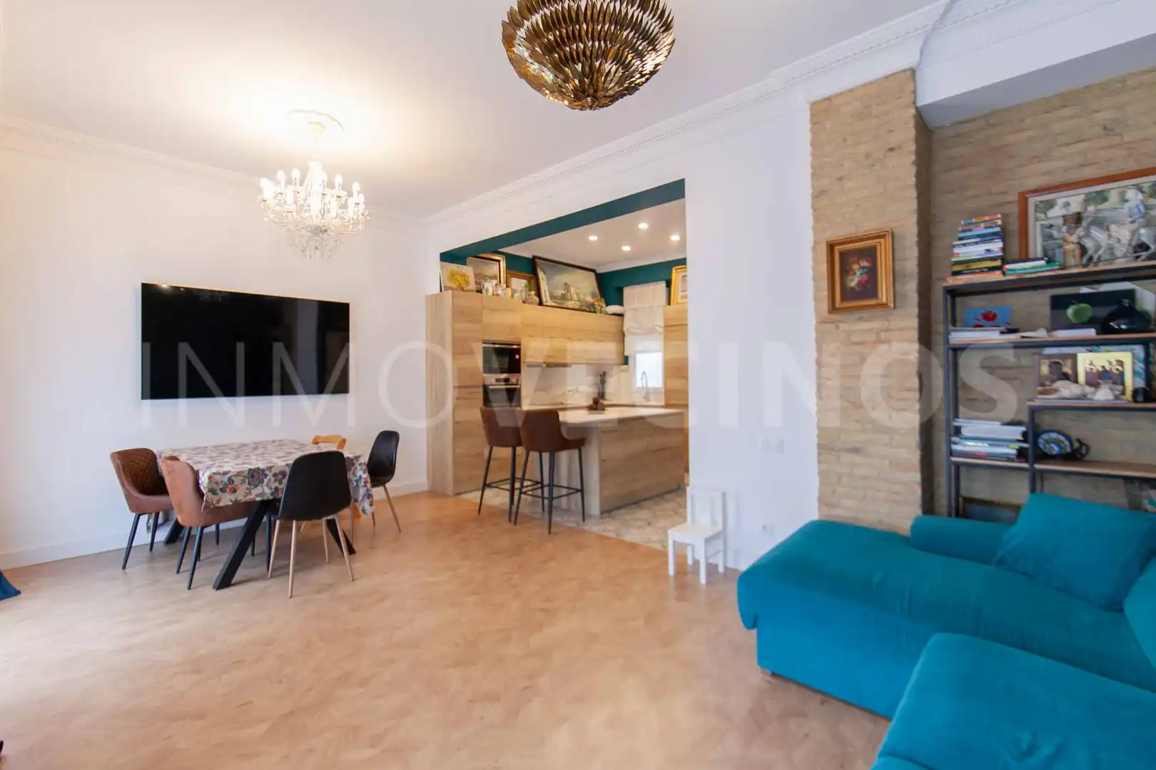Flat with lift to rent in L'Eixample