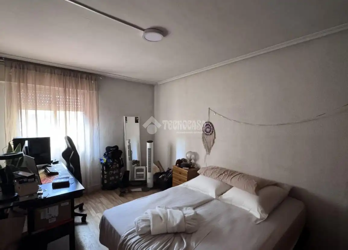 Habitación de Edificio en venta en León Capital 