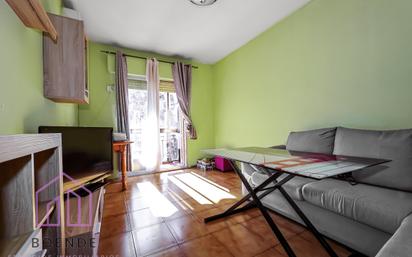 Living room of Flat for sale in Getafe  with Air Conditioner and Terrace