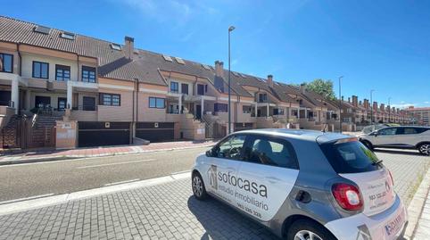 Foto 2 de Casa adosada en venda a Sierra de Bejar, Parque Alameda - Paula López, Valladolid