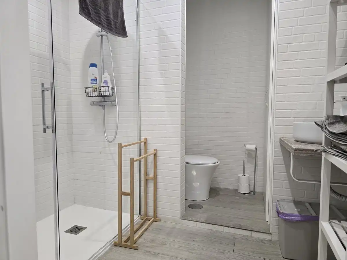 Baño de Apartamento en venta en Fuengirola con Aire acondicionado, Calefacción y Amueblado