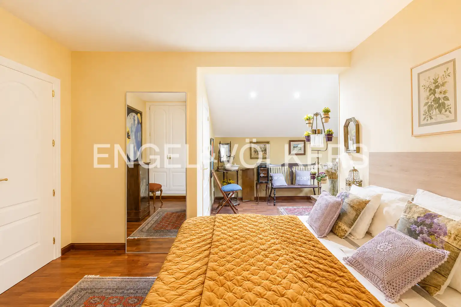 Bedroom of Houses for sale in Majadahonda  with Air Conditioner, Heating and Private garden
