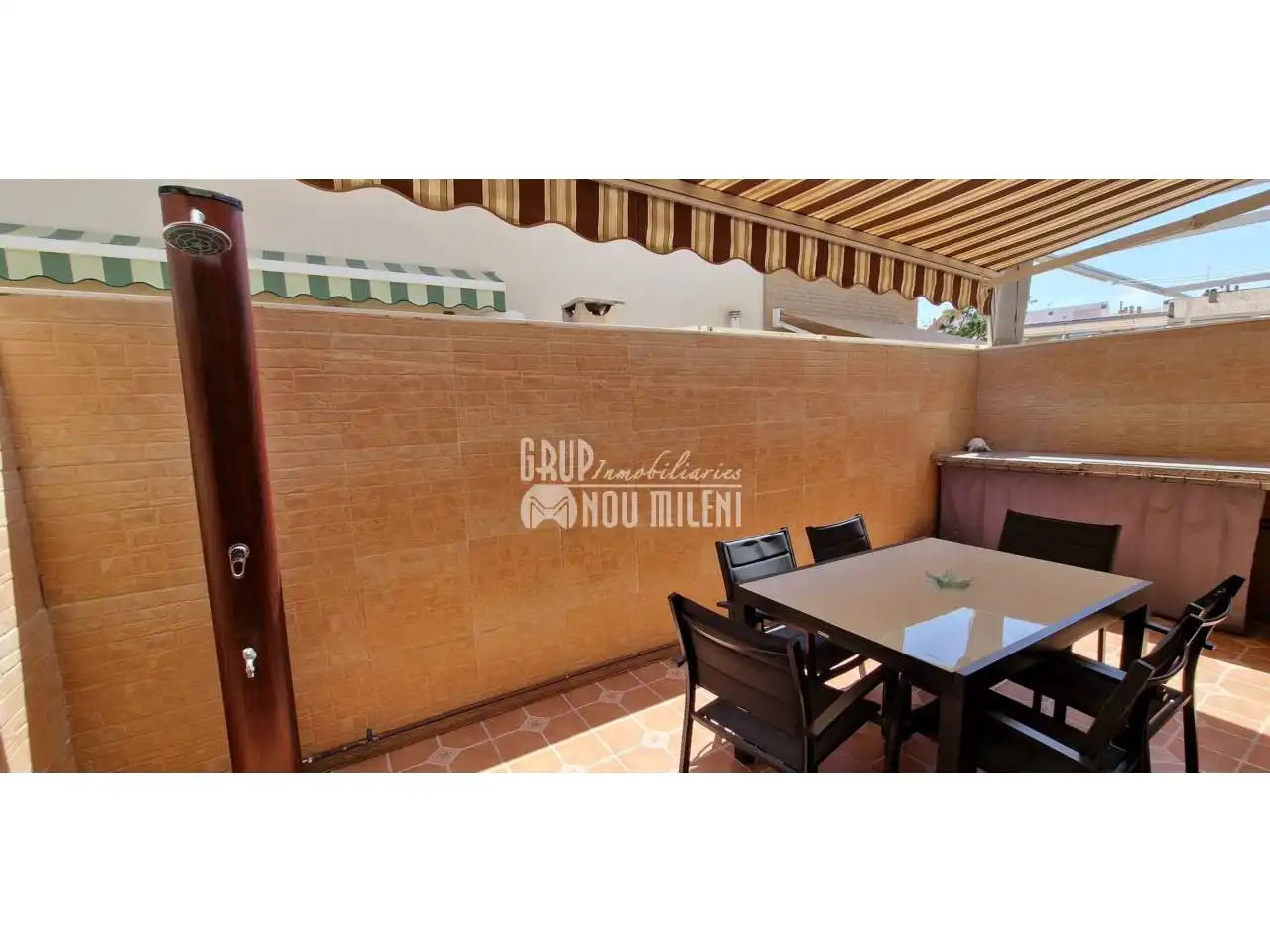 Terrasse von Einfamilien-Reihenhaus zur Miete in Picanya, Valencia