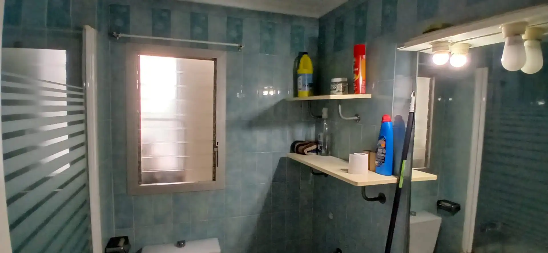 Bathroom of Flat for sale in Sevilla  with Terrace
