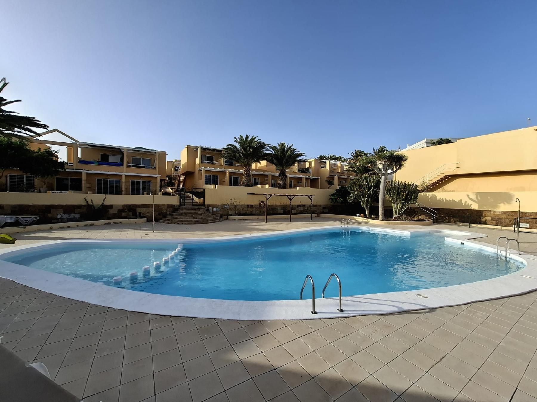 Schwimmbecken von Wohnung zum verkauf in Pájara mit Privatgarten und Gemeinschaftspool