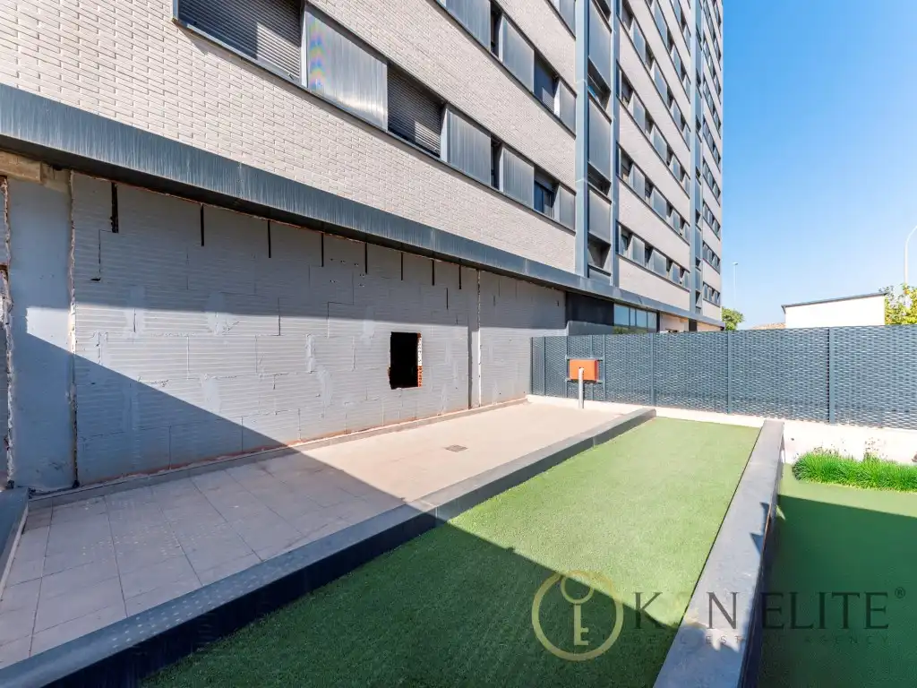 Terrassa de Local en venda en San Blas