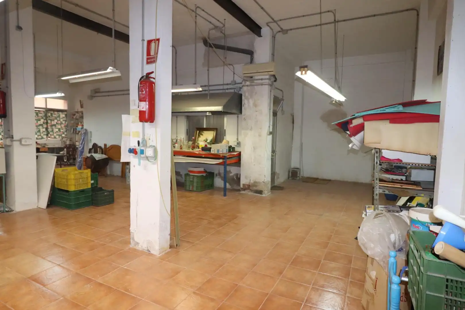 Locale commerciale in vendita a Calle Calle Milagros Maestre, imagen 4