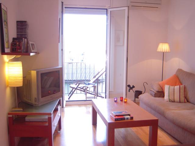 Piso en Alquiler en Carrer de Martínez de la Rosa en Vila de Gràcia