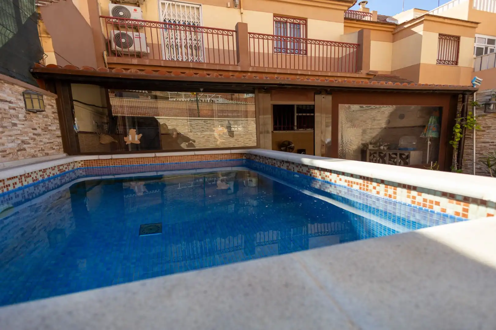 Piscina de Casa o chalet en venta en Melilla con Aire acondicionado, Calefacción y Jardín privado