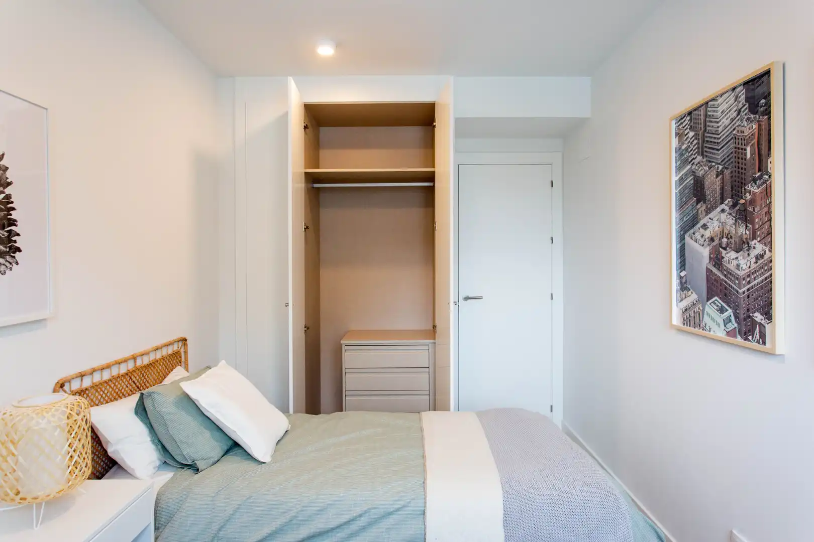 Habitación de Piso en venta en Alcalá de Henares con Aire acondicionado, Calefacción y Trastero