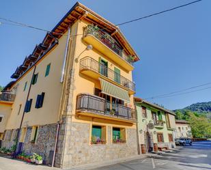 Exterior view of Apartment for sale in Usurbil  with Heating, Terrace and Storage room