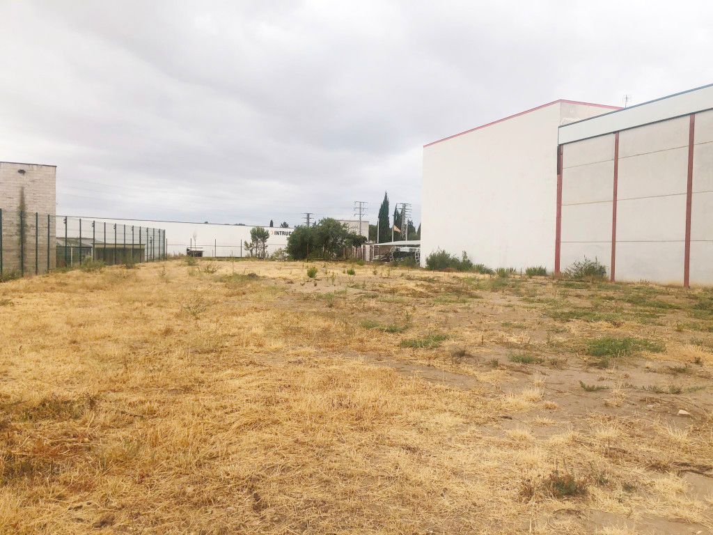 Terreny industrial en venda en Alcalá de Henares