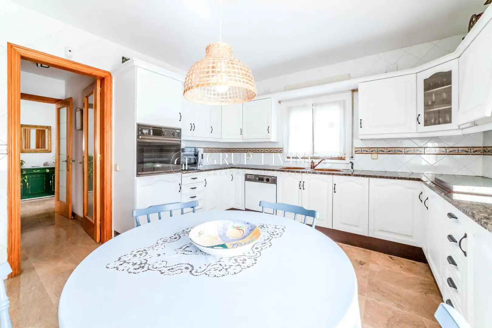 Cocina de Casa o chalet en venta en Vilanova i la Geltrú con Calefacción, Jardín privado y Terraza