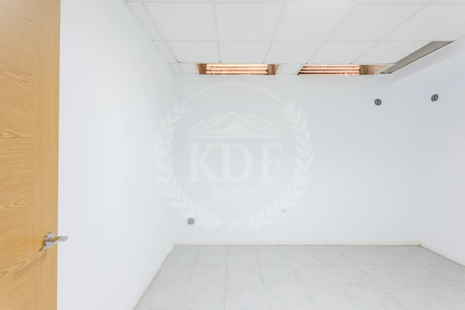 Local en venta en Santa Cruz de Tenerife con Aire acondicionado, Parquet y Alarma