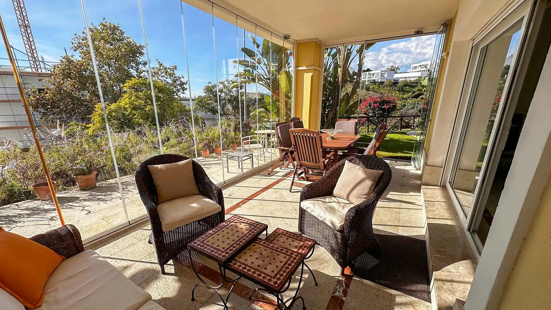 Terraza de Casa adosada de alquiler en Marbella con Aire acondicionado, Jardín privado y Terraza