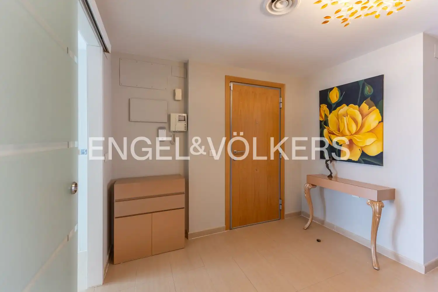 Wohnung zur Miete in Sagunto / Sagunt mit Klimaanlage, Heizung und Privatgarten