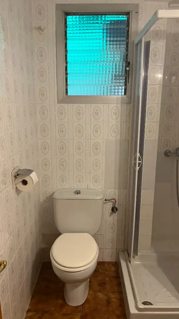 Badezimmer von Wohnung zum Verkauf in Valencia mit Klimaanlage, Terrasse und Möbliert
