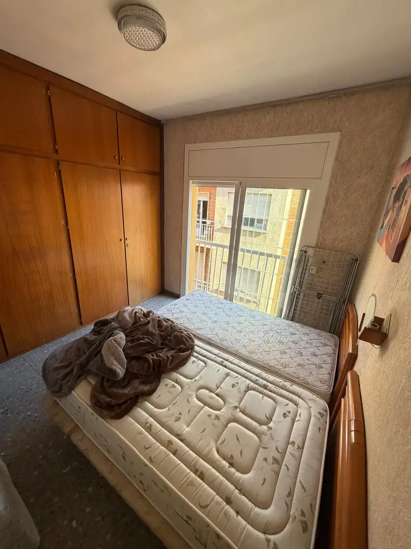 Habitación de Piso en venta en Barcelona con Balcón