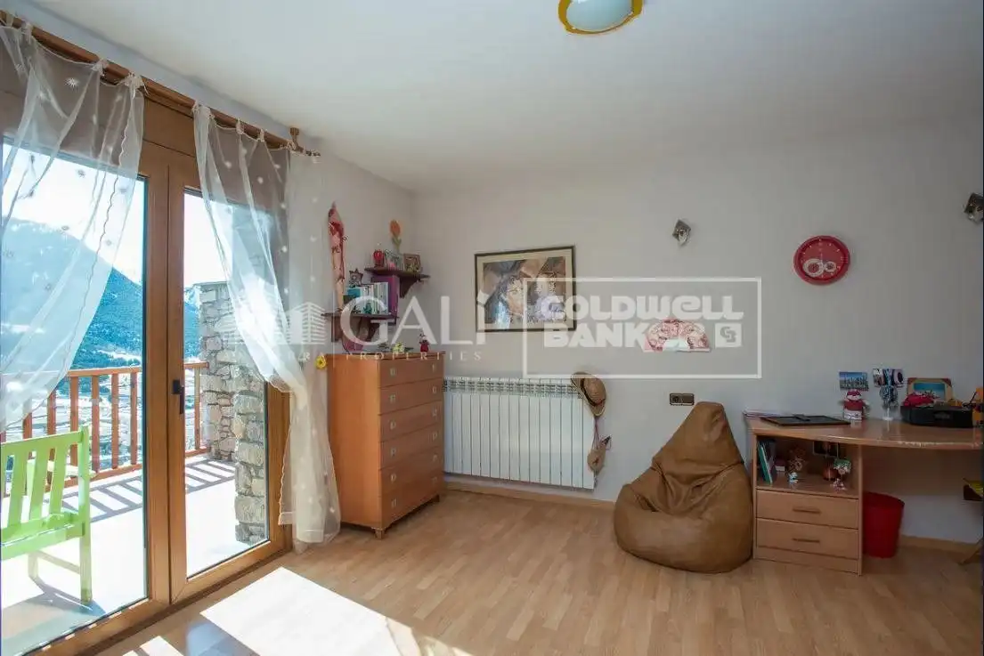 Detached house with garden for sale in Canillo pueblo, imagen 11