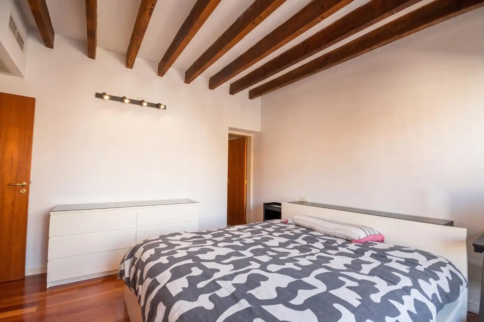 Wohnung mit Aufzug zum Verkauf in Plaça Porta Pintada 5, imagen 3