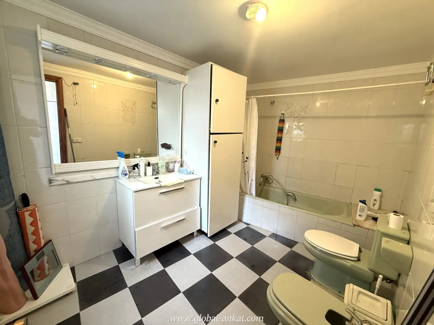 Bathroom of Flat for sale in Felanitx  with Private garden, Terrace and Storage room