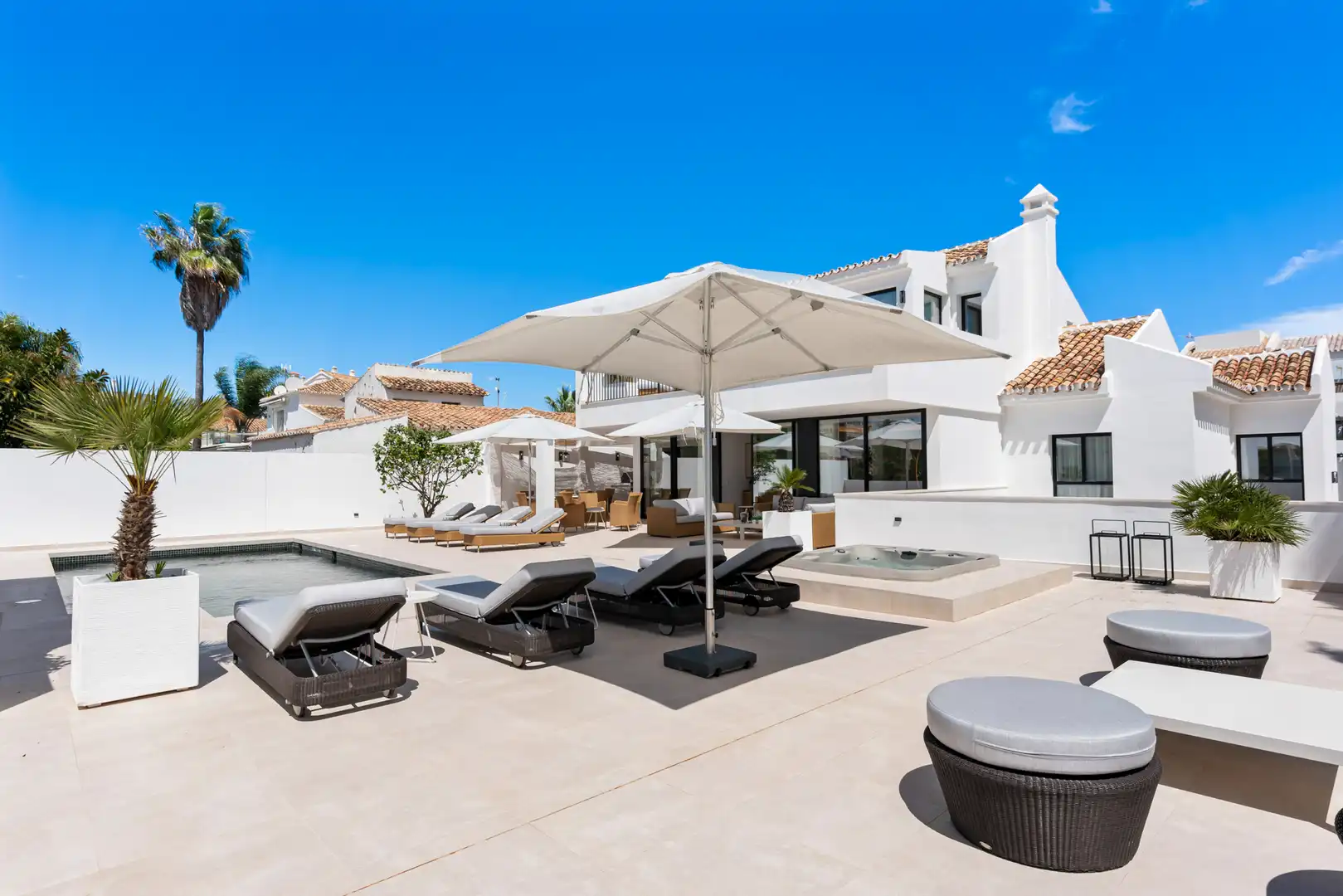 Chalet con piscina en venta en Las Chapas - El Rosario, imagen 6