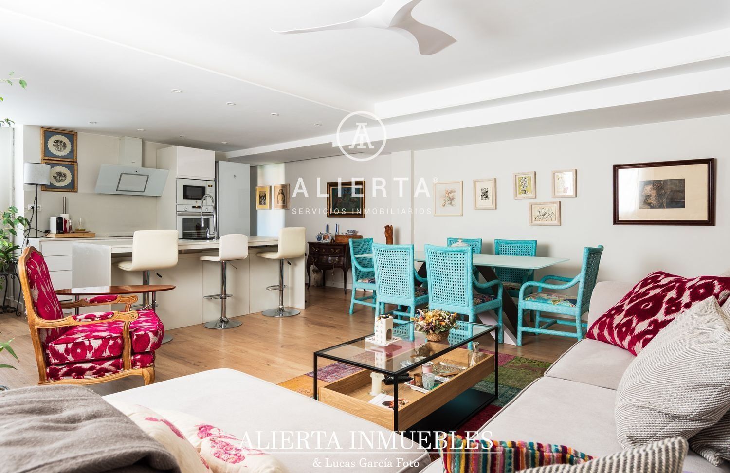 Exterior view of Flat for sale in  Zaragoza Capital  with Air Conditioner, Heating and Storage room