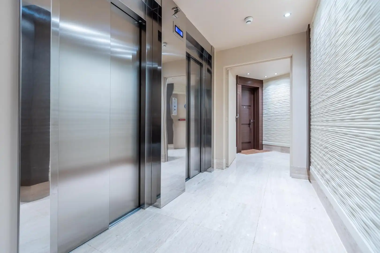 Piso en venta en A Coruña Capital  con Calefacción, Jardín privado y Trastero