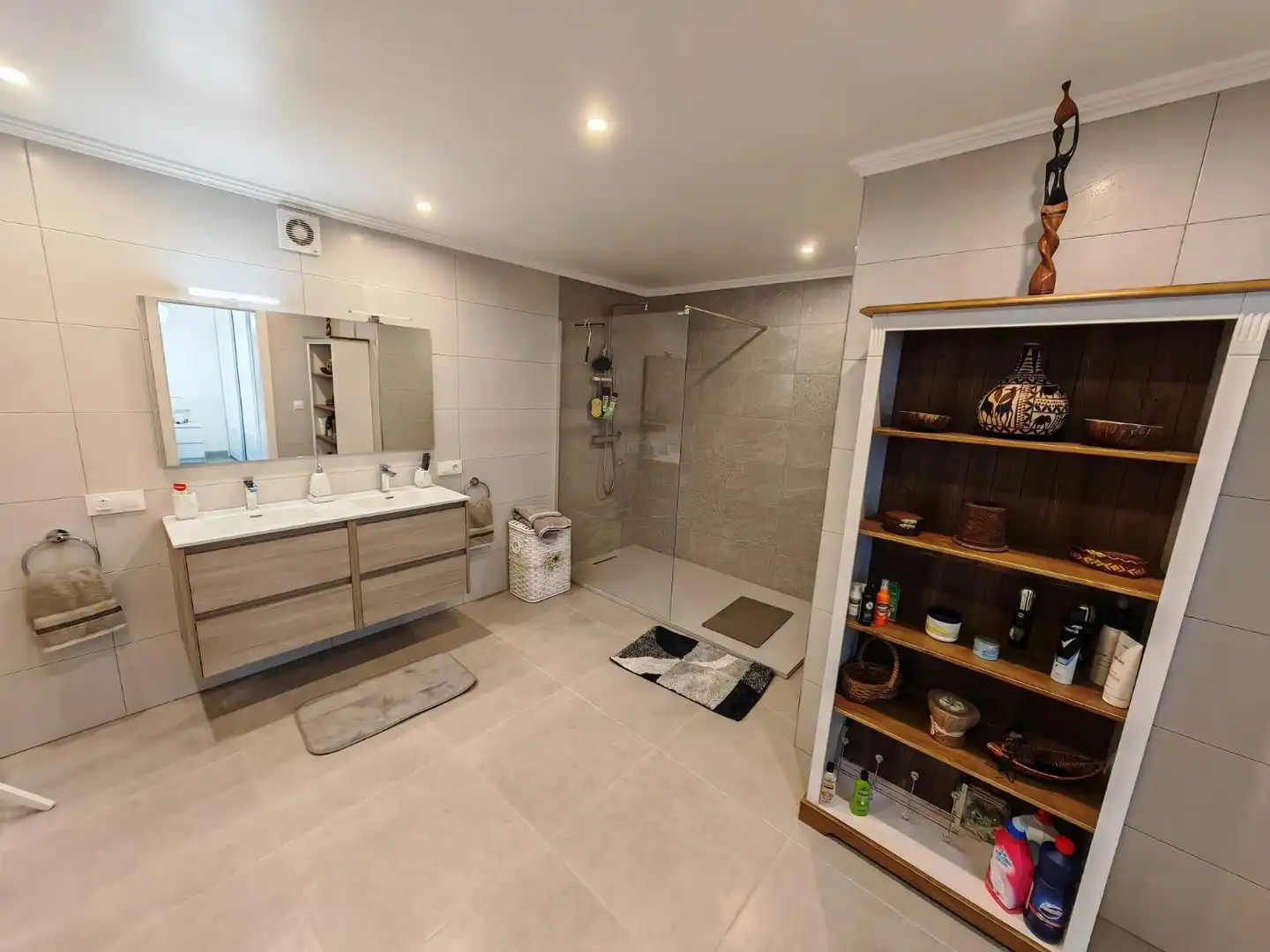 Bathroom of Houses for sale in Moraira