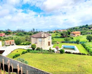 Vista exterior de Casa o xalet en venda en Nigrán amb Calefacció, Jardí privat i Terrassa