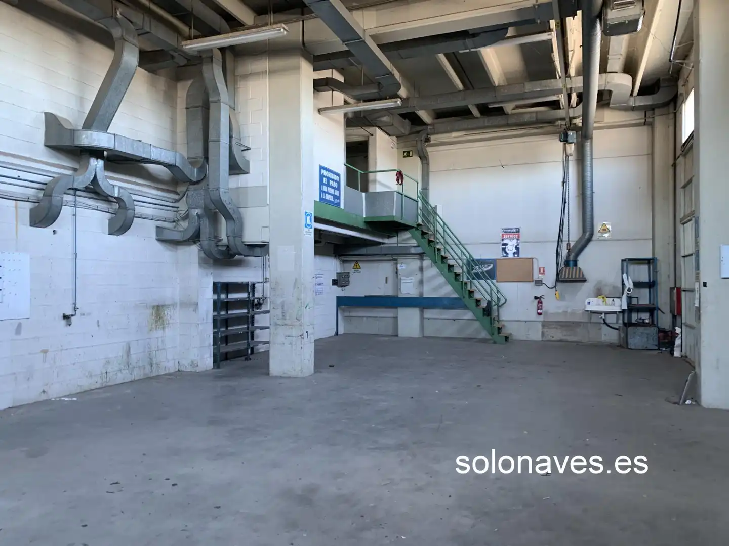 Nau industrial de lloguer en Zaragoza