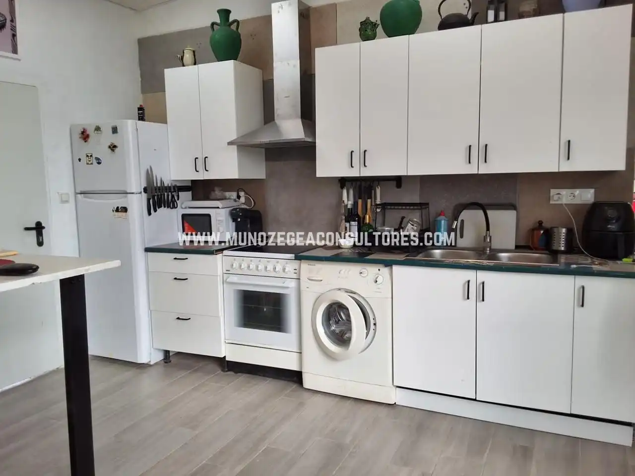 Cuina de Casa o xalet de lloguer en Lucena amb Aire condicionat, Jardí privat i Terrassa
