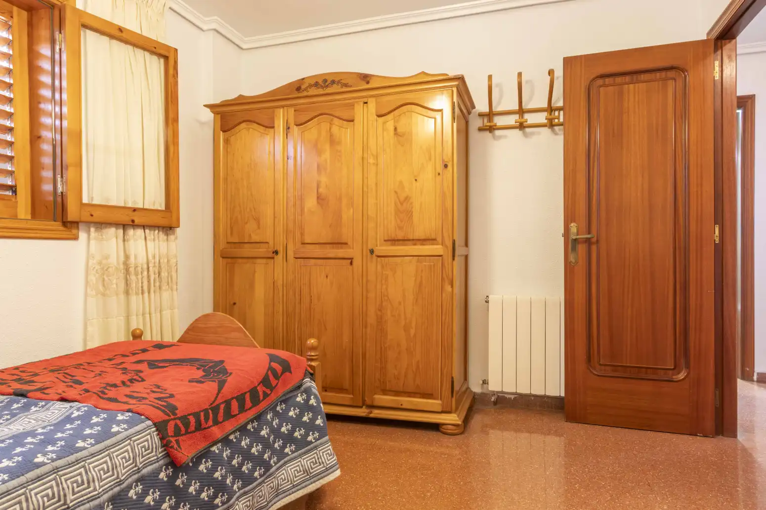 Dormitori de Casa adosada en venda en Sagunto / Sagunt amb Terrassa i Balcó