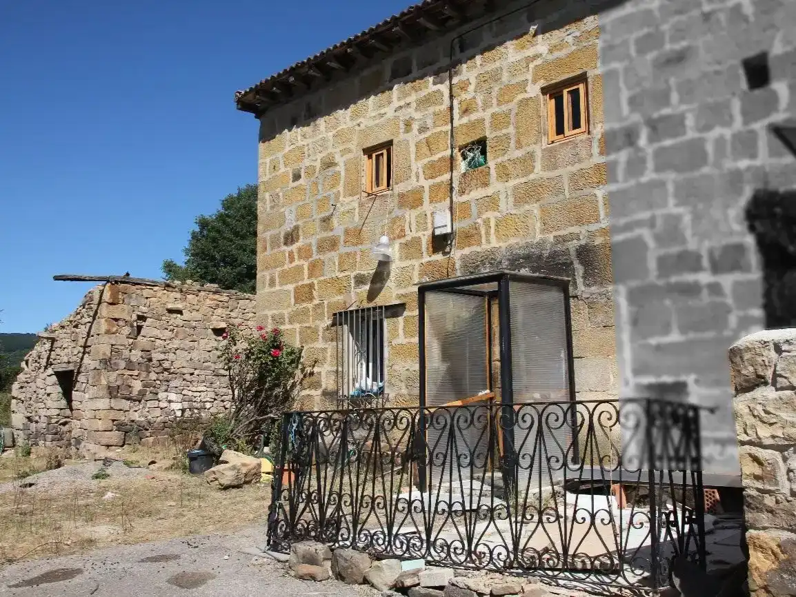 Vista exterior de Finca rústica en venta en Las Rozas de Valdearroyo , Cantabria