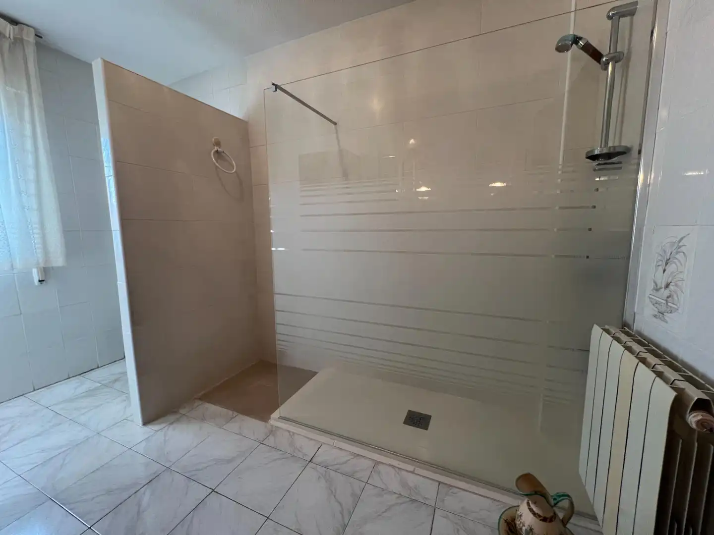 Bathroom of Houses for sale in El Viso de San Juan  with Air Conditioner, Heating and Private garden