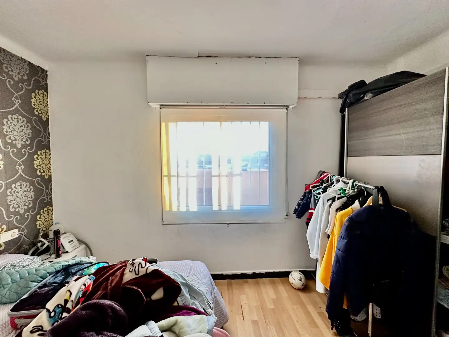Habitación de Piso en venta en Santa Coloma de Gramenet con Terraza y Balcón
