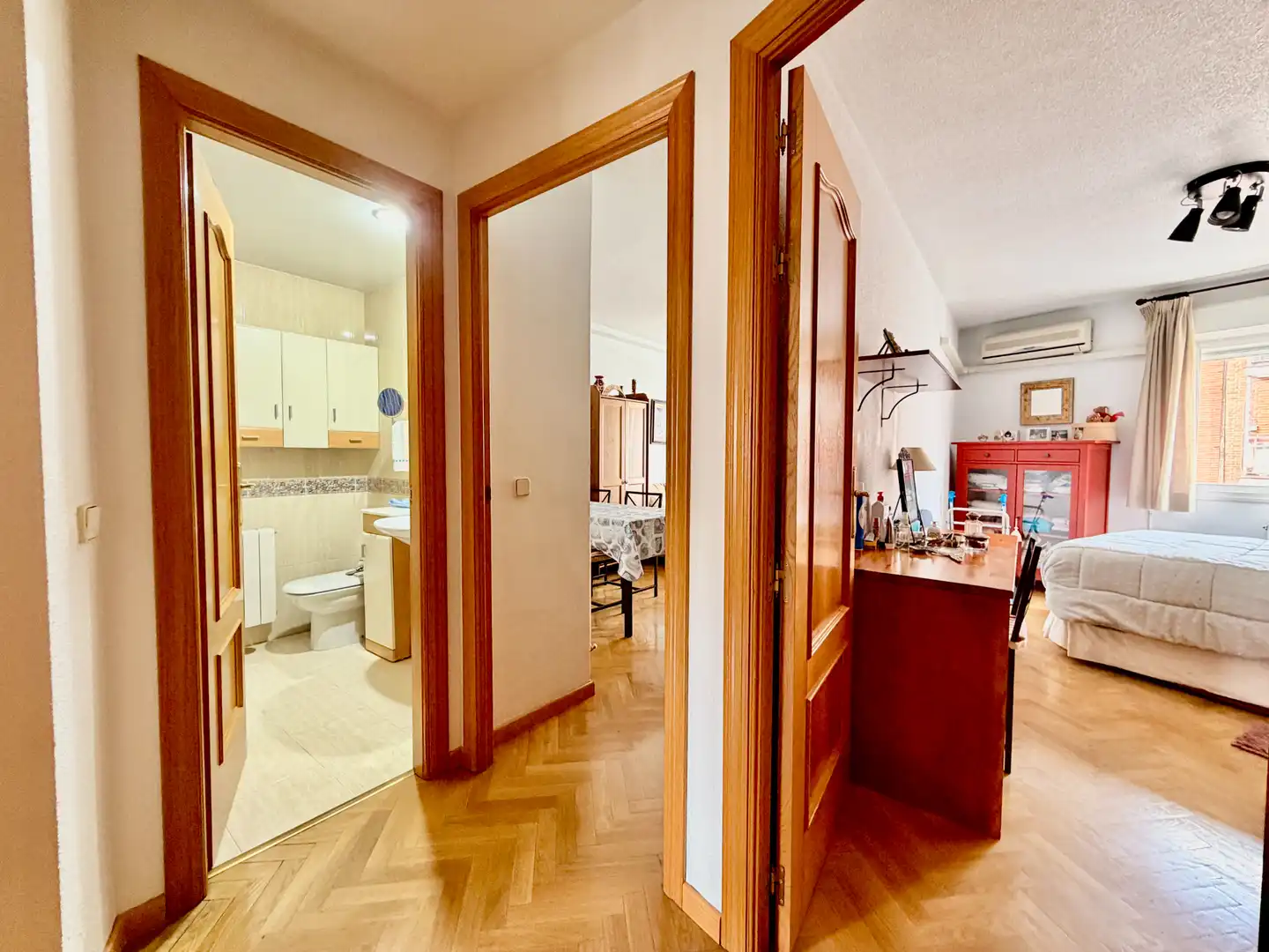 Flat for sale in Madrid  with Air Conditioner, Heating and Parquet flooring