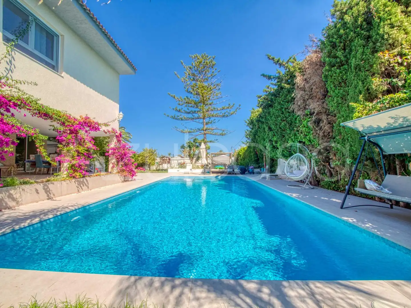 Vista exterior de Casa o xalet en venda en Sant Joan d'Alacant amb Aire condicionat, Calefacció i Jardí privat
